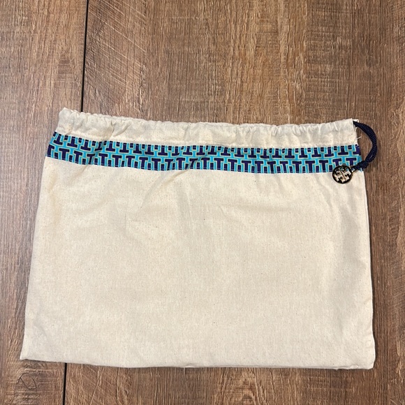 Tory Burch Kira Small Chevron-Quilt Flap Shoulder Bag — New Cream - Picture 9 of 9